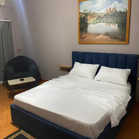 Belind Μπεράτ
